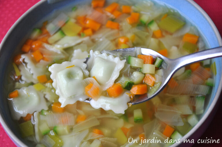 soupe de légumes aux ravioles