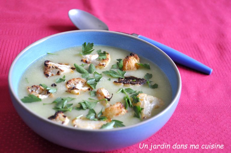 soupe feuilles de chou fleur et ses bouquets