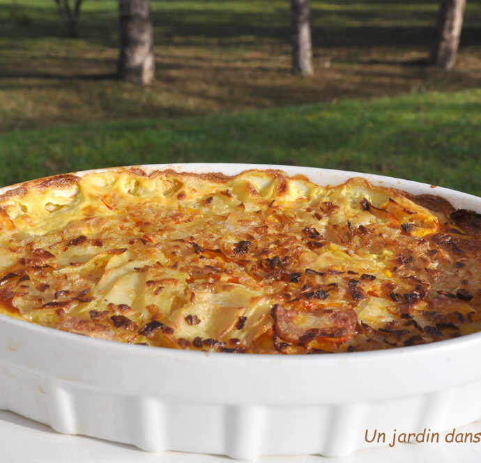 Gratin de pommes de terre potimarron sauce échalotes