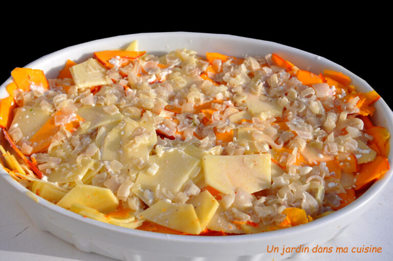 Gratin de pommes de terre potimarron sauce échalotes - Un jardin dans