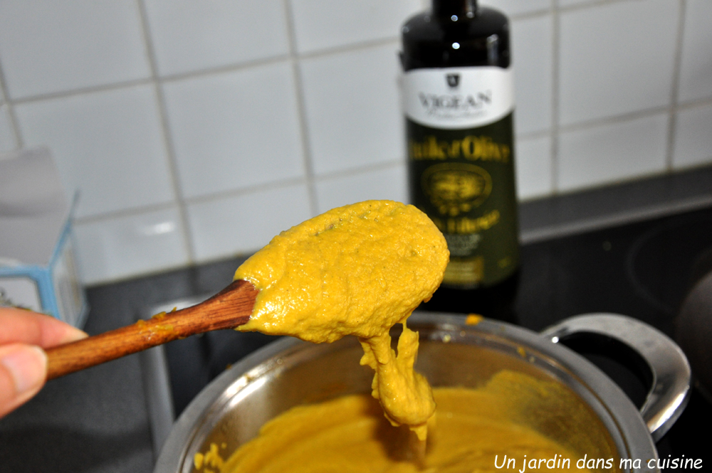 Sauce courge olive noix et graines
