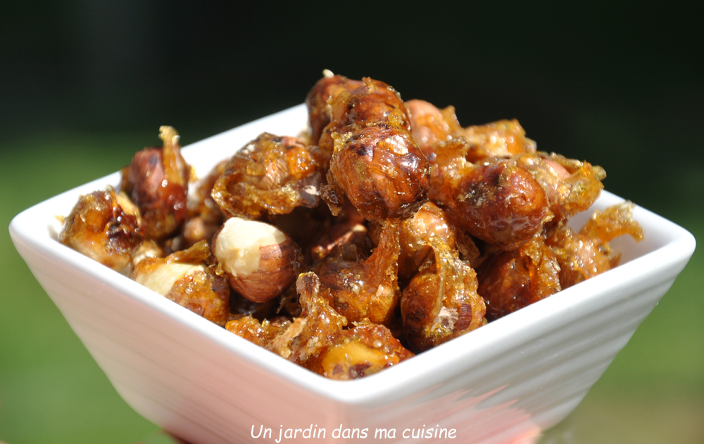 noisettes caramélisées à déguster avec le café