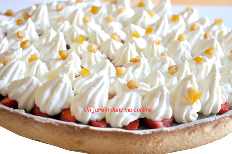Tarte rhubarbe fraises crème chocolat blanc