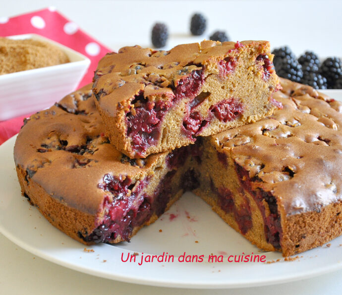 Gâteau mûres sucre complet