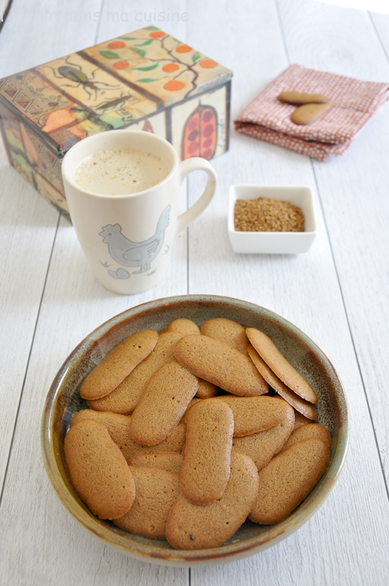 langues de chat au café